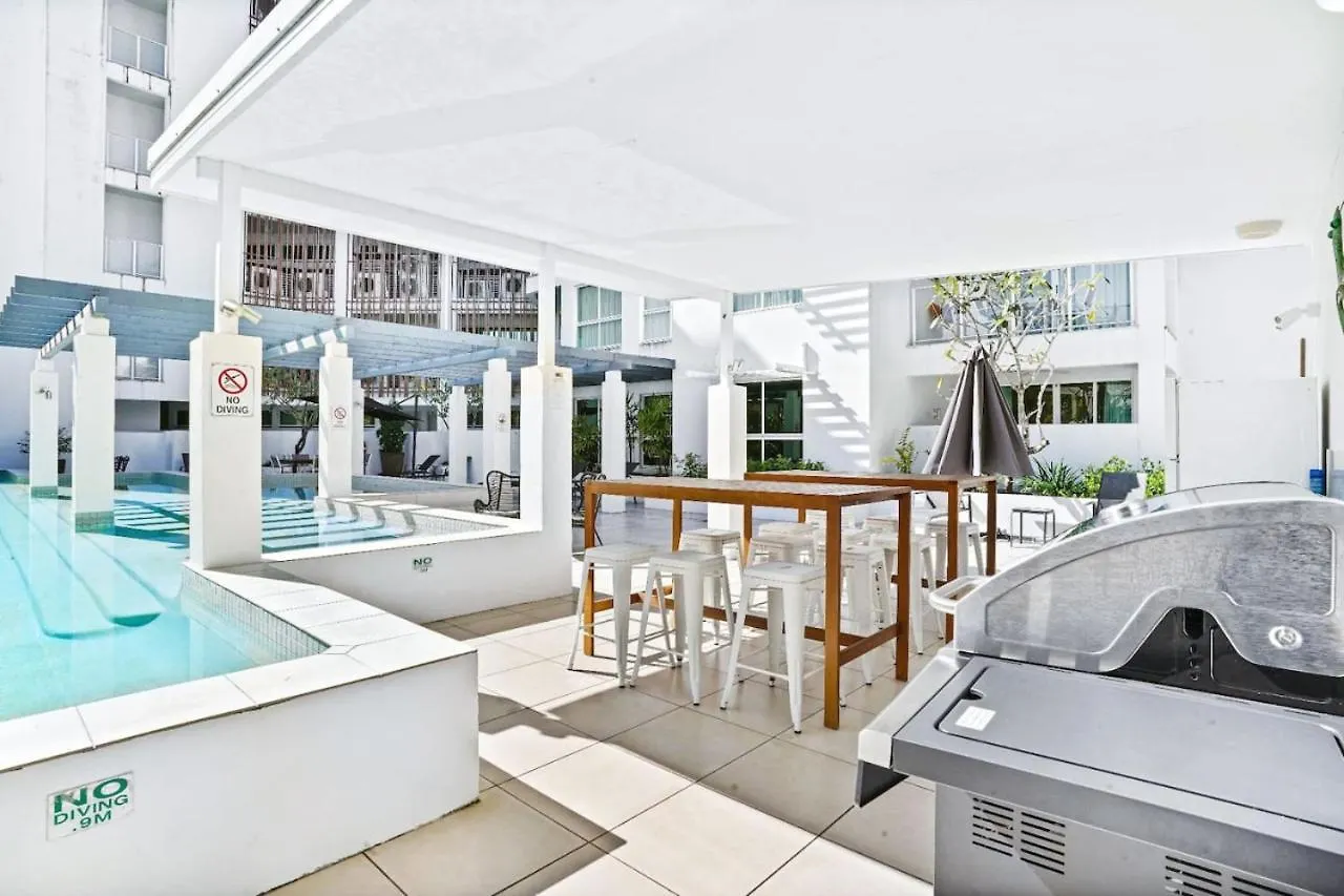 Reefside At 201 Lake Street Cairns Tatil Evi